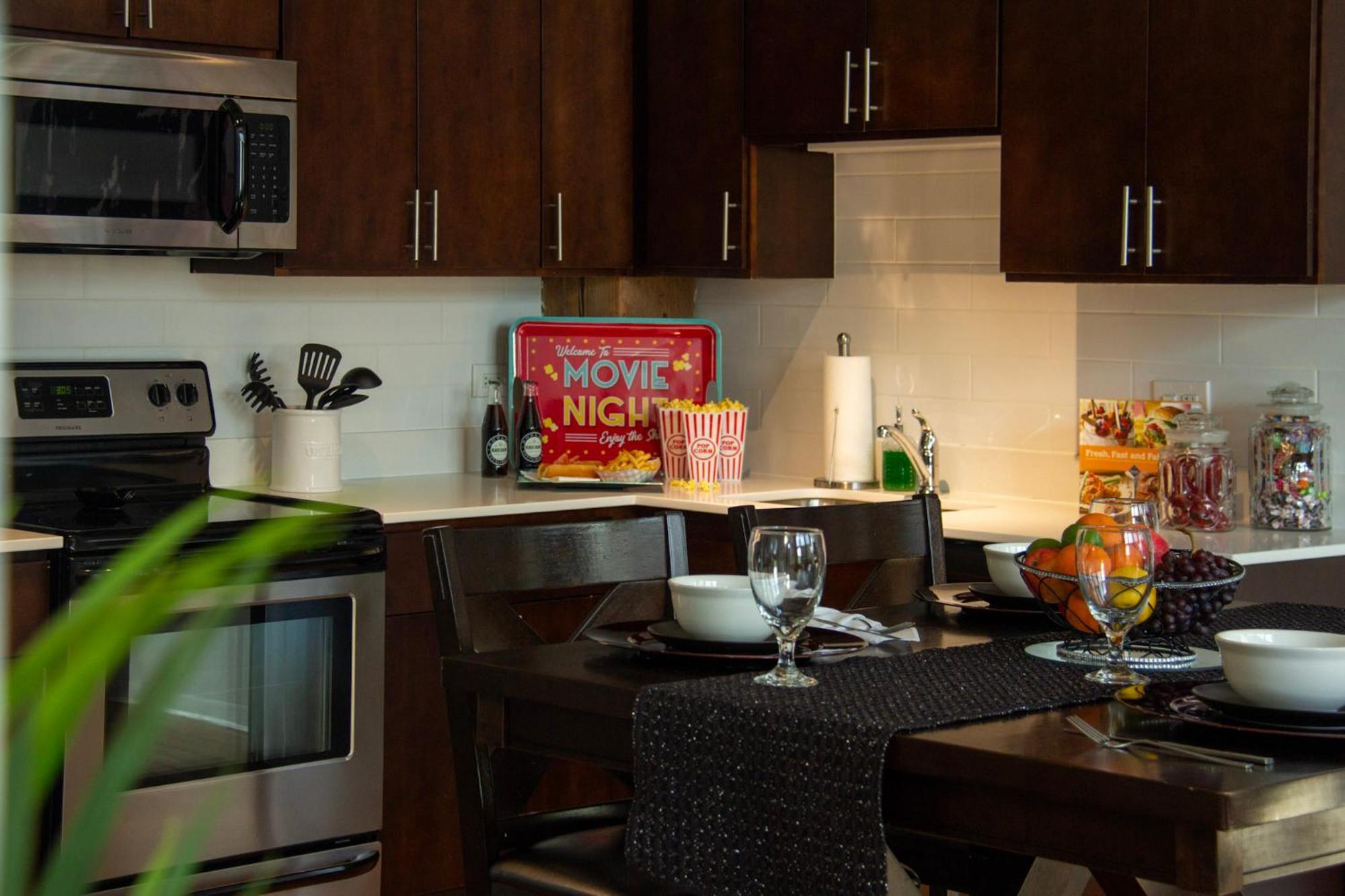 Luxery Stay Chicago - Themed Units! Close To Downtown, Mccormick Place & Wintrust Arena Esterno foto